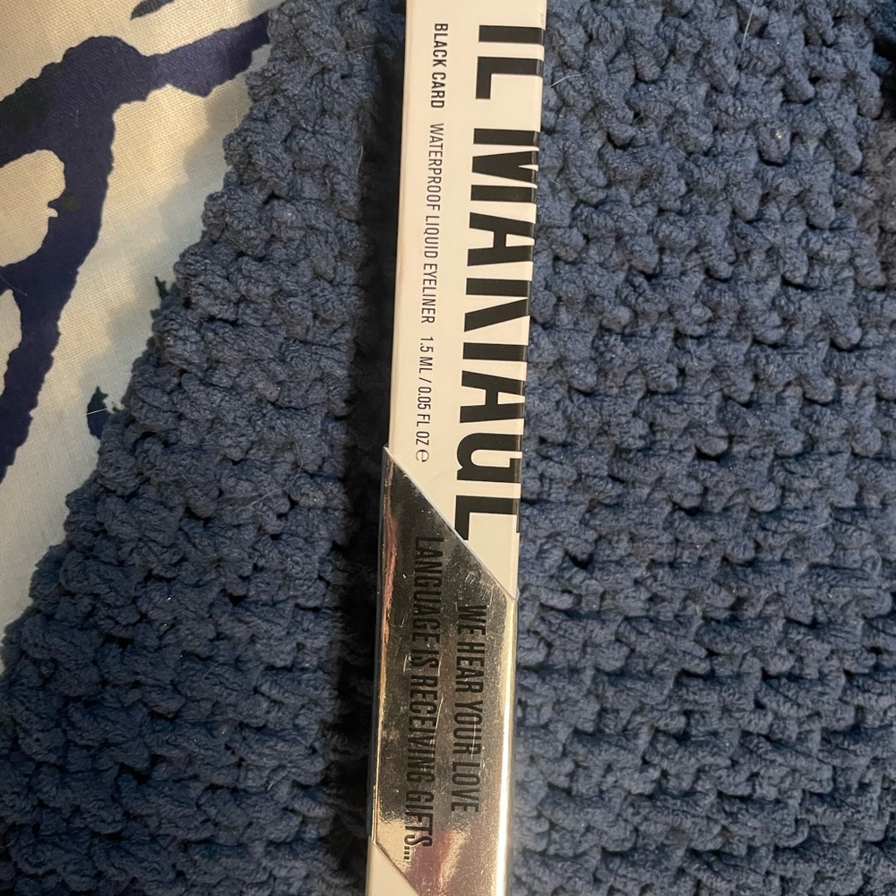Makeup Bundle - Picture 9 of 13